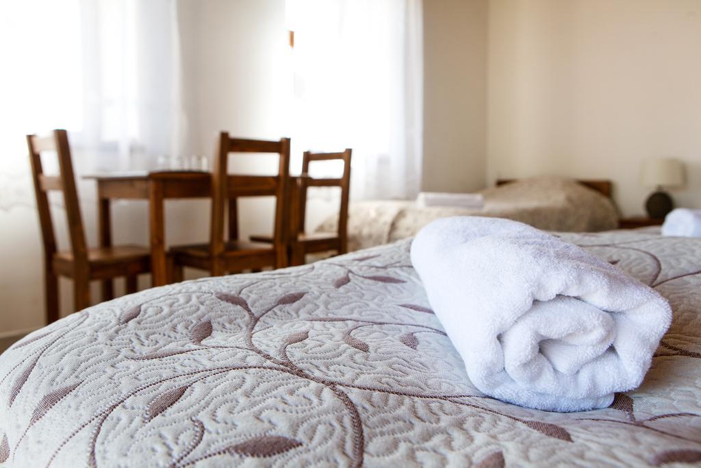 Katica Vendeghaz Hotell Tarcal Rum bild